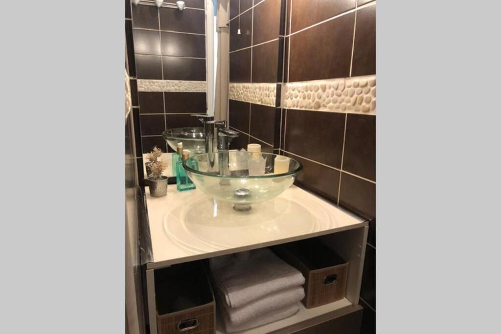 Appart Renove 2 Chambres Avec Clim L'Isle-sur-la-Sorgue Bagian luar foto